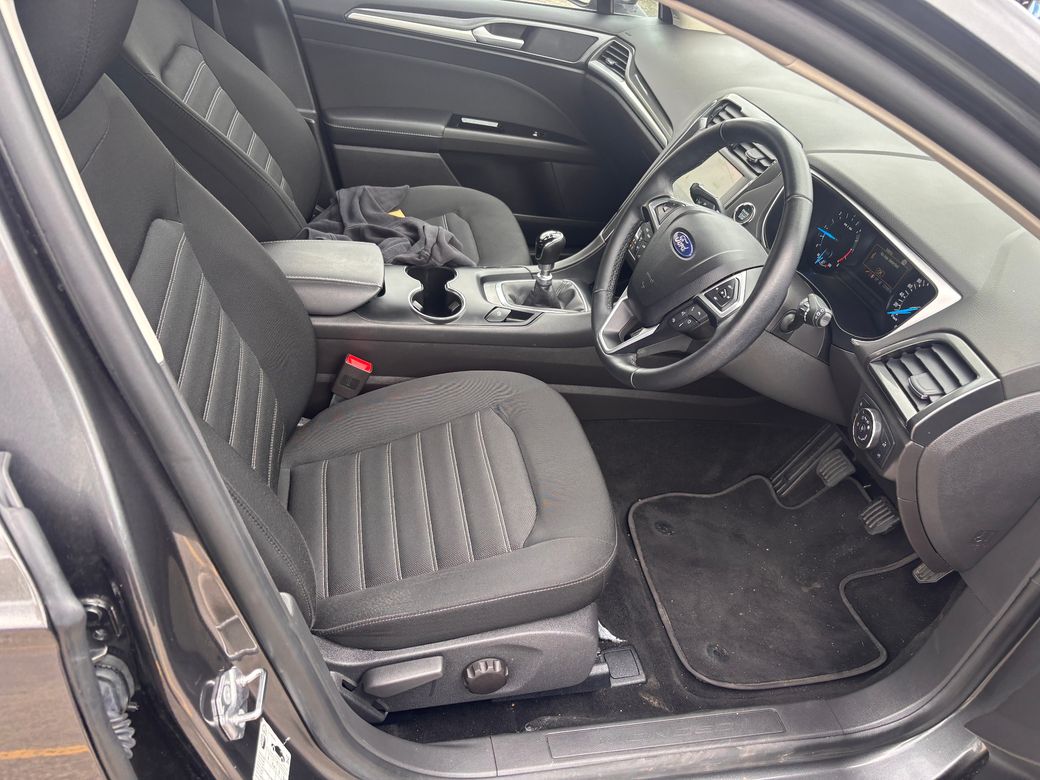 2021 Ford Mondeo