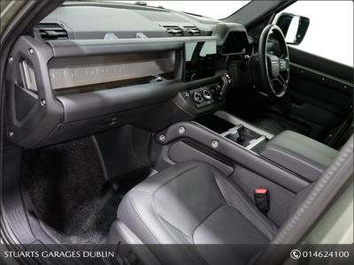 2025 Land Rover Defender