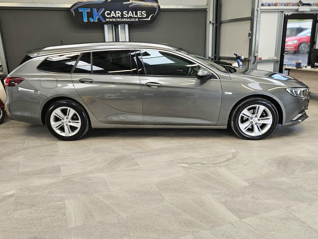 2020 Opel Insignia