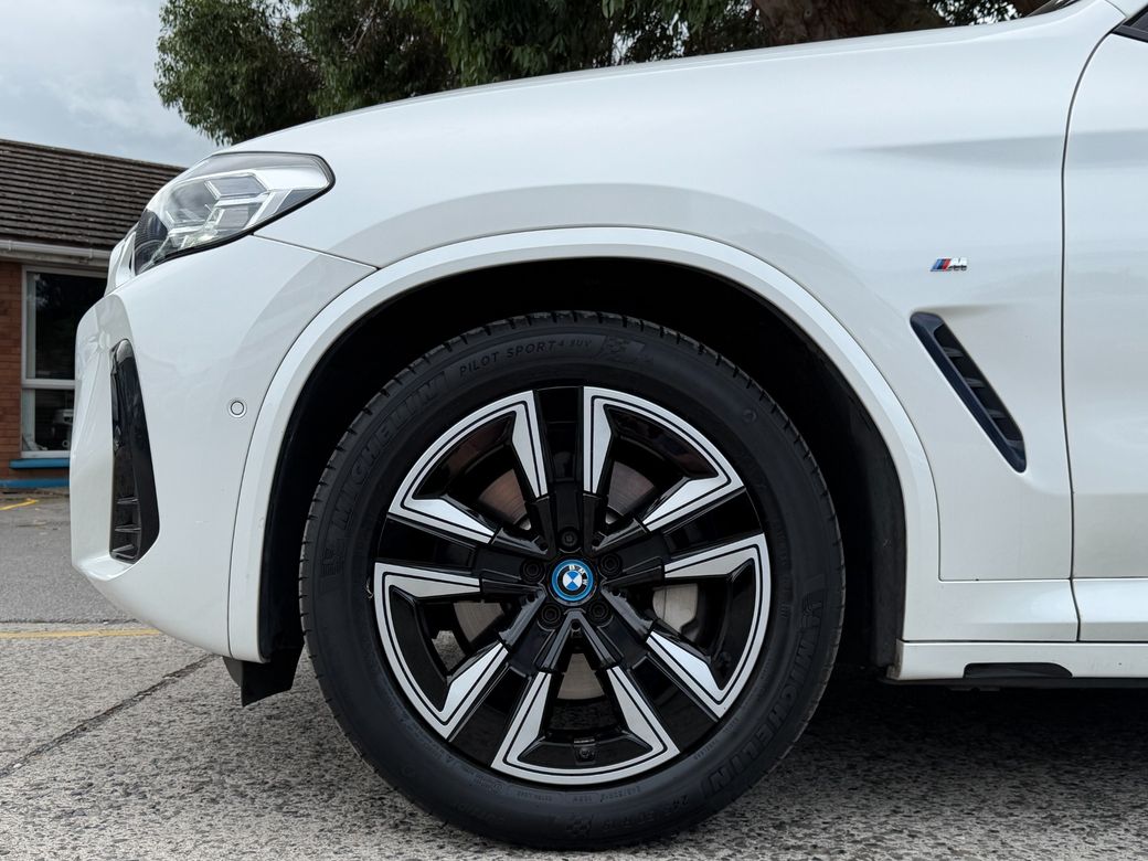 2022 BMW iX3