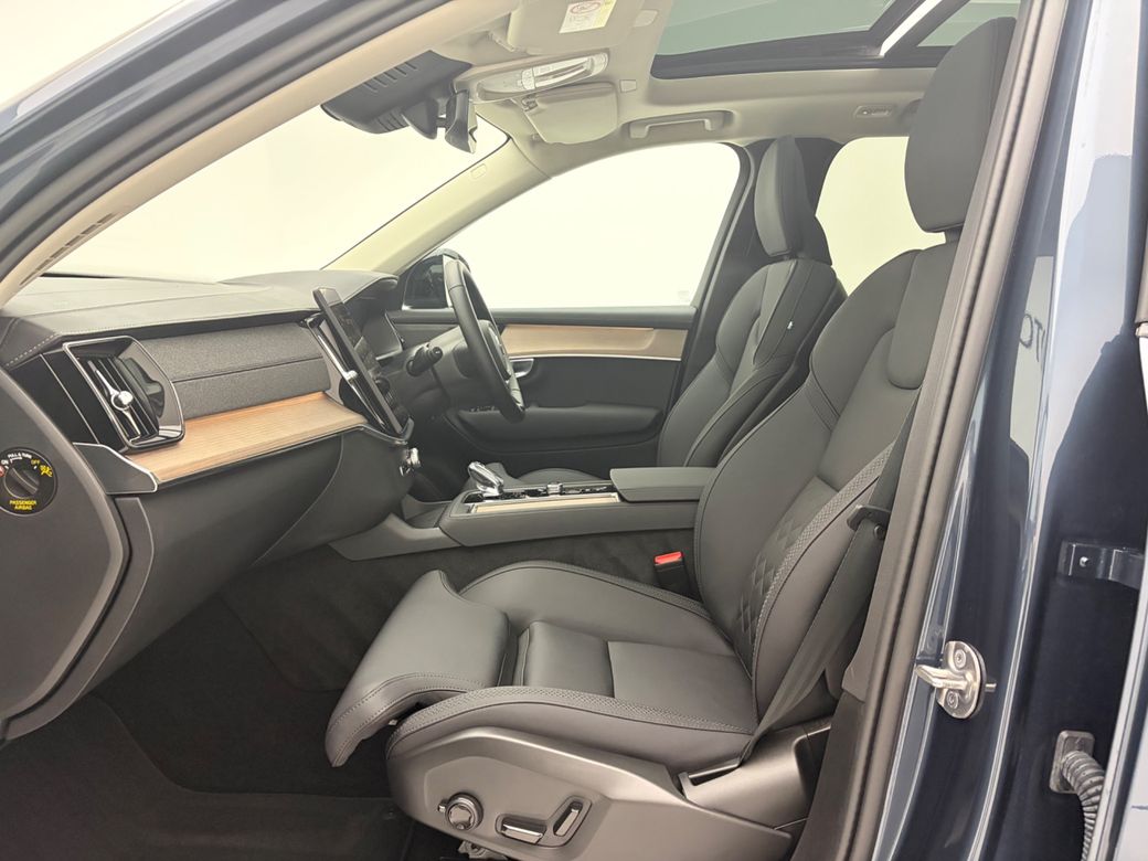 2025 Volvo XC90