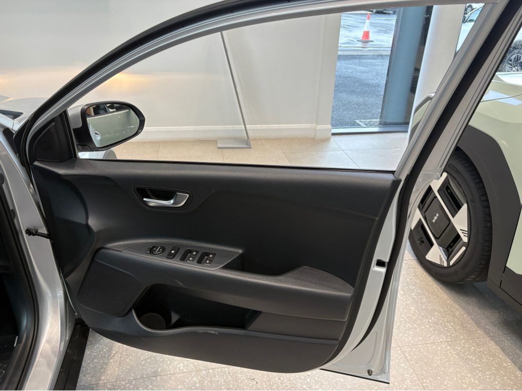 2025 Kia Stonic