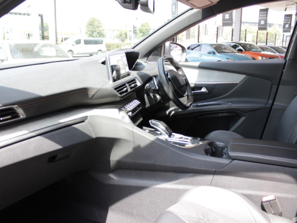 2019 Peugeot 5008
