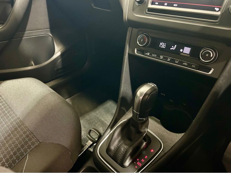 2016 Volkswagen Polo