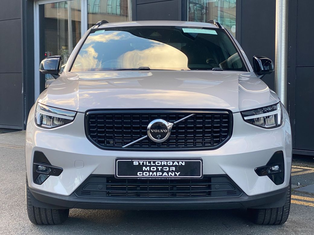 2023 Volvo XC40