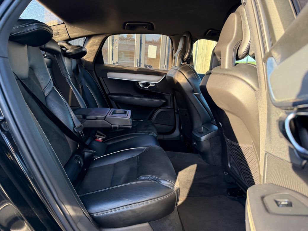 2018 Volvo S90
