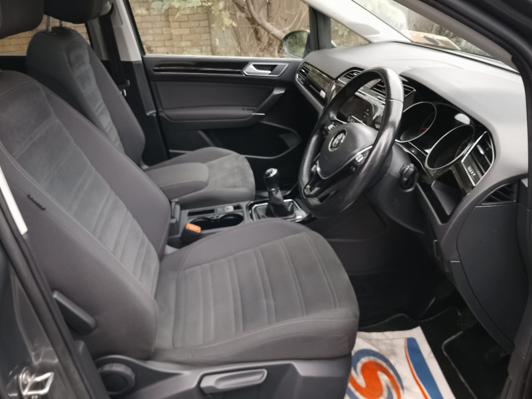 2017 Volkswagen Touran