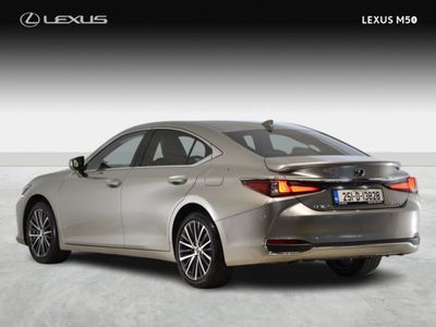 2025 Lexus ES 300h