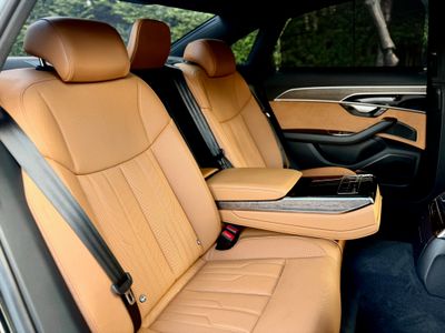 2024 Audi A8