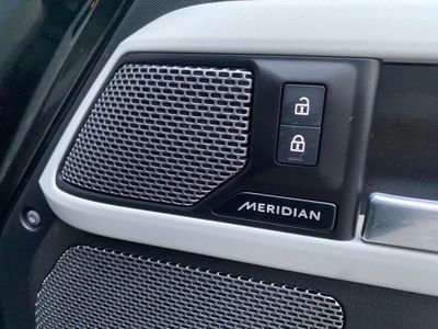 2023 Land Rover Defender