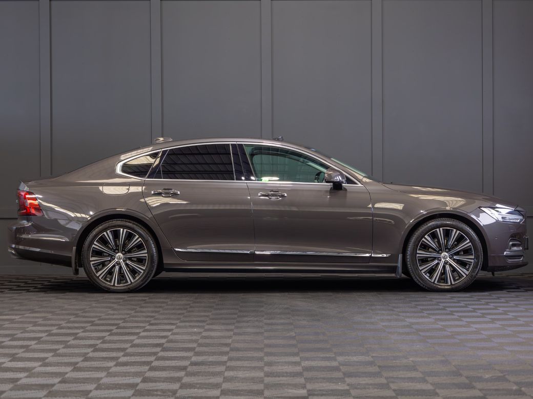2021 Volvo S90