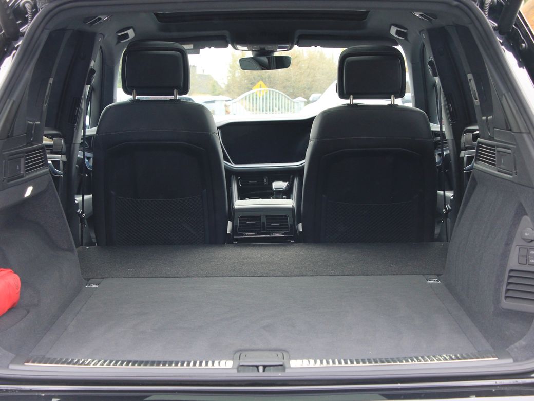 2025 Volkswagen Touareg