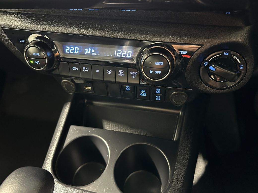 2024 Toyota Hilux