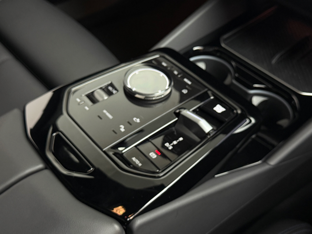 2025 BMW 5 Series