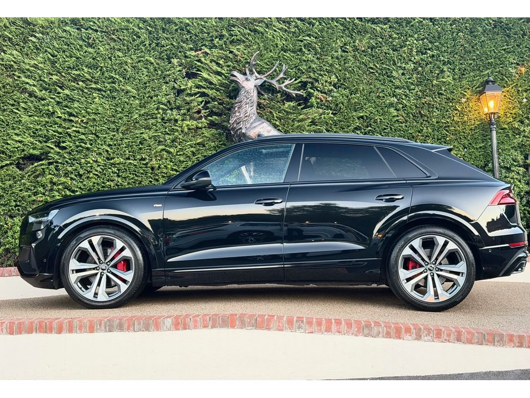 2023 Audi Q8