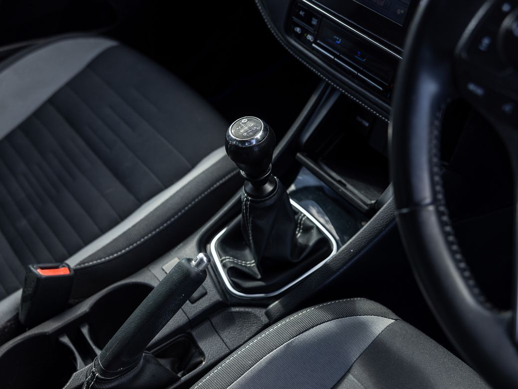 2017 Toyota Auris