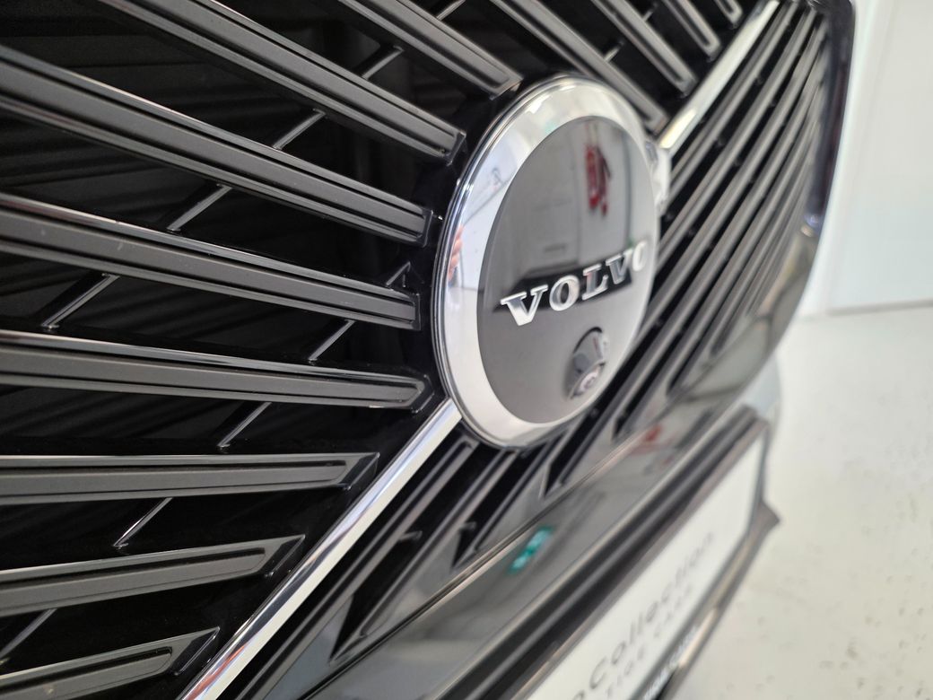 2025 Volvo XC60