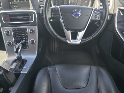 2017 Volvo V60 Cross Country