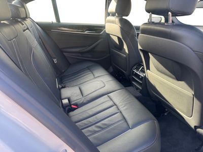 2019 BMW 530