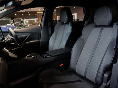 2023 Peugeot 5008