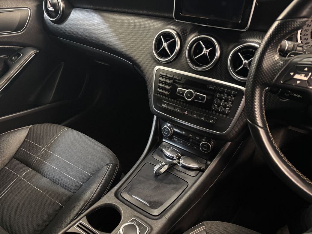 2014 Mercedes-Benz A 180