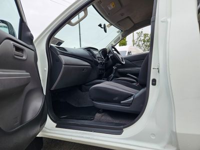 2017 Mitsubishi L200