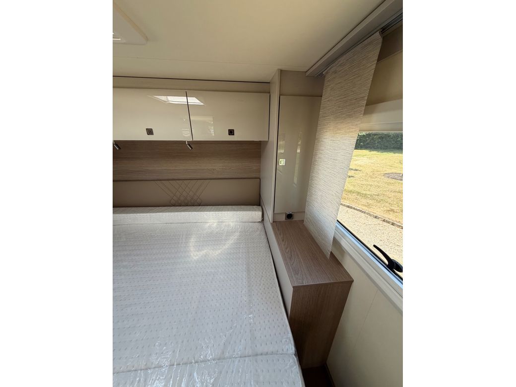 2026 NEW BURSTNER  LINEO T 700 LOW PROFILE L.H.D AUTO