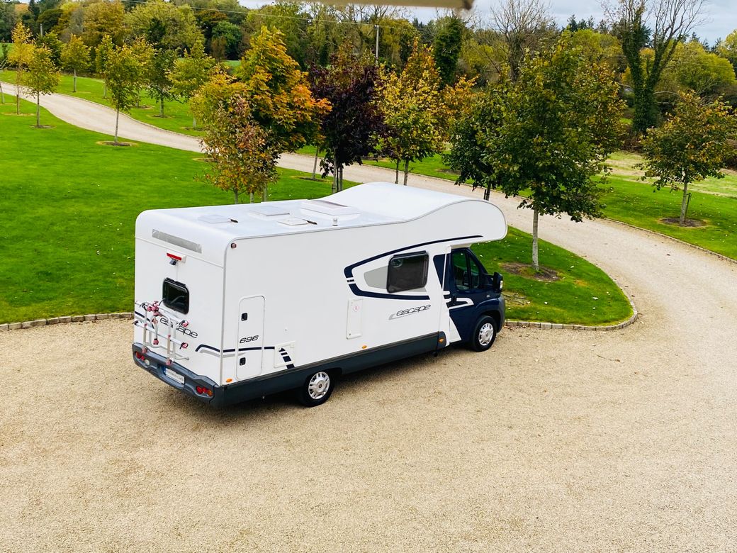 2011 SWIFT  ESCAPE 696 R.H.D MANUAL 6 BERTH