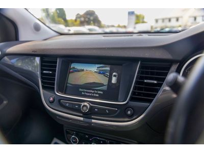 2024 Opel Crossland X