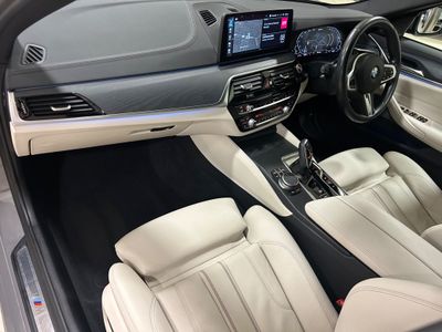 2021 BMW 5 Series