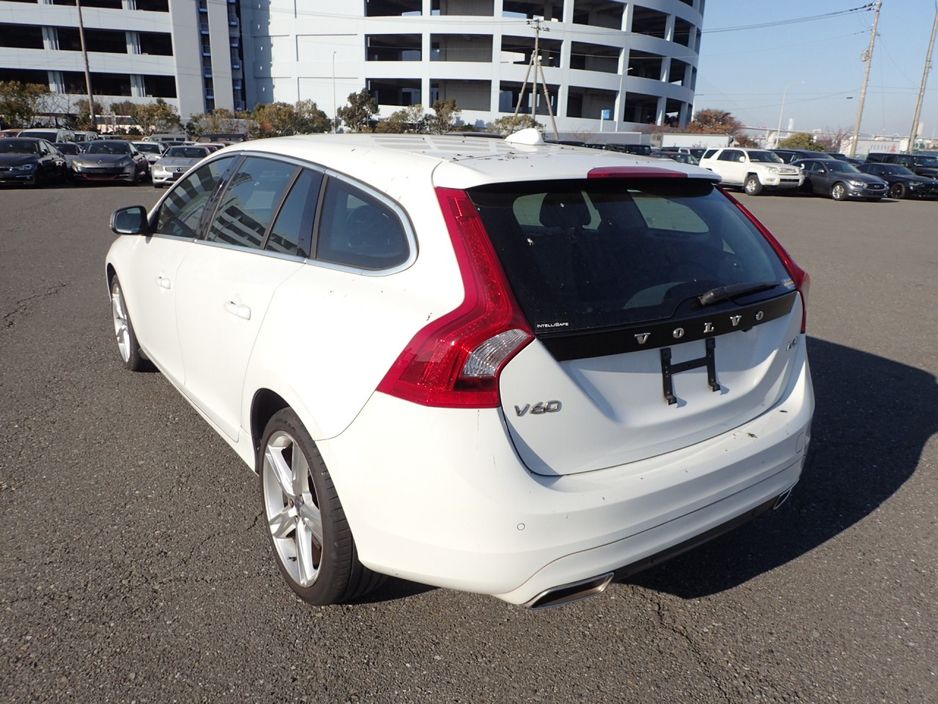 2018 Volvo V60