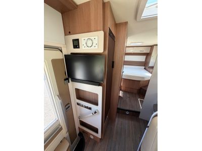 2018 BURSTNER  LYSEO I743G AUTO R.H.D Q/B 