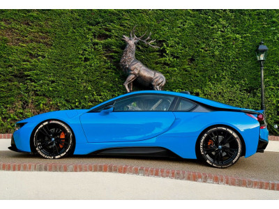 2017 BMW i8