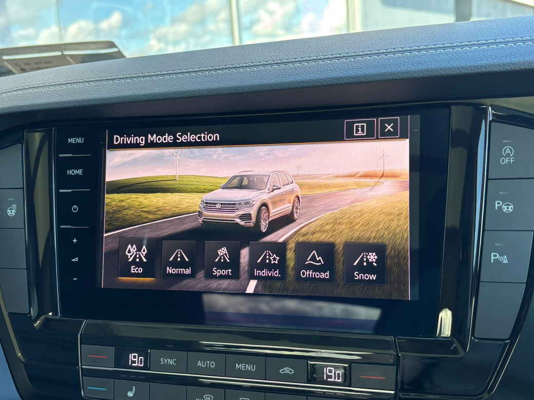 2019 Volkswagen Touareg