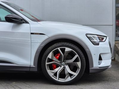 2022 Audi e-tron