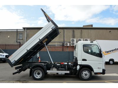 2025 FUSO Canter