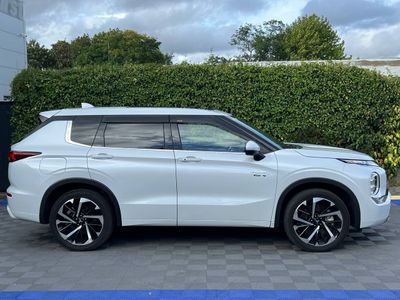 2023 Mitsubishi Outlander