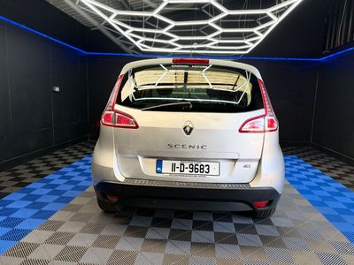 2011 Renault Scenic