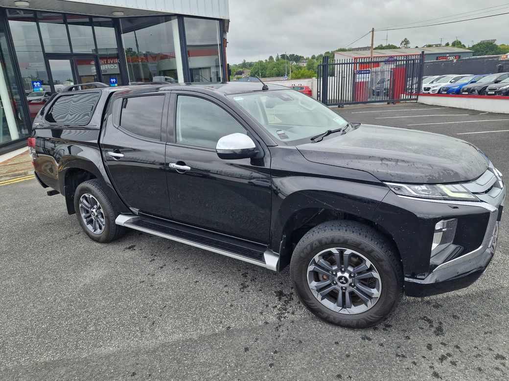 2022 Mitsubishi L200