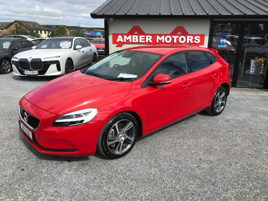 2018 Volvo V40