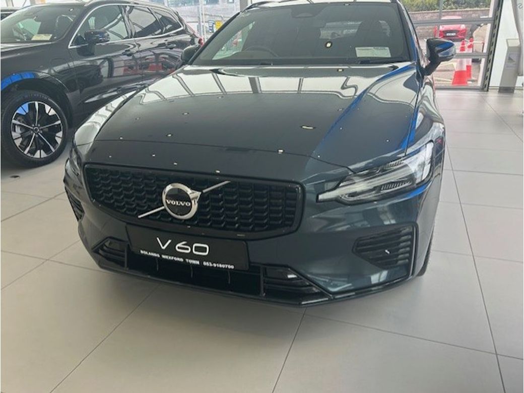 2025 Volvo V60