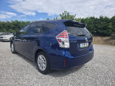 2017 Toyota Prius Alpha