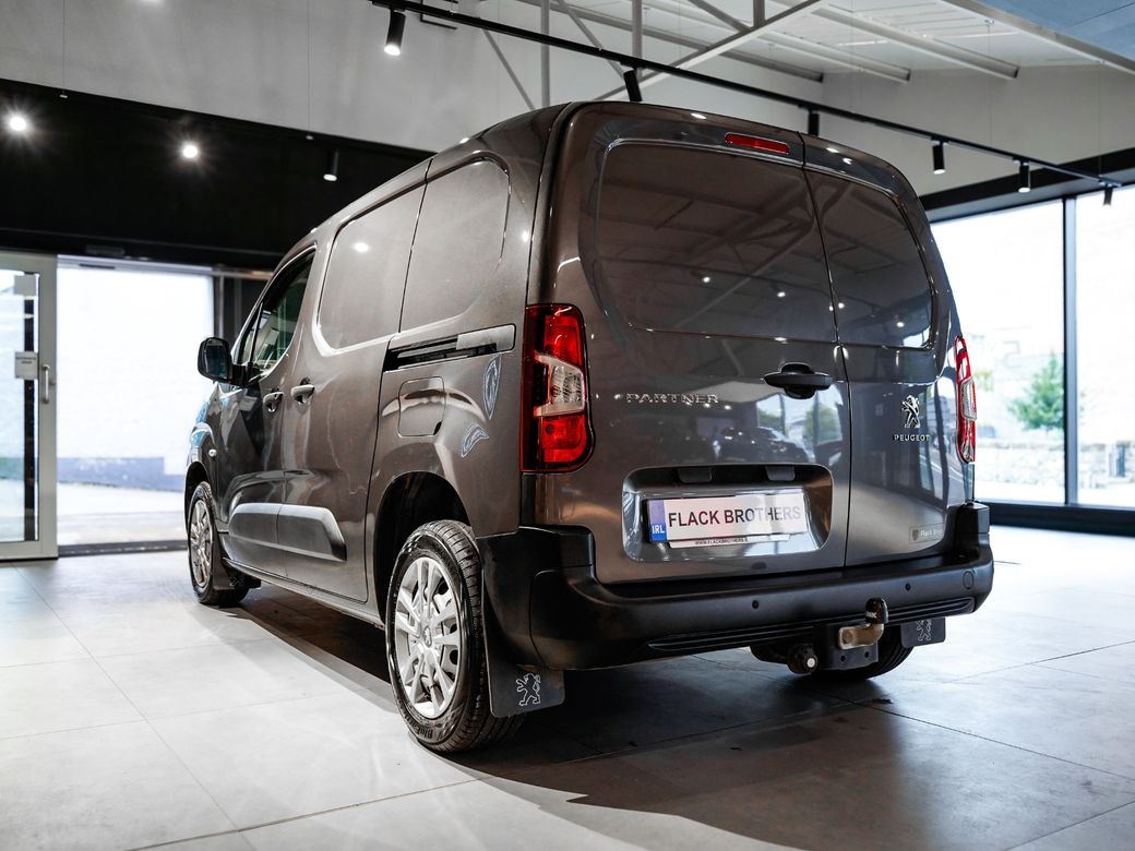 2024 Peugeot Partner