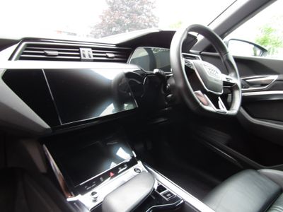 2022 Audi e-tron
