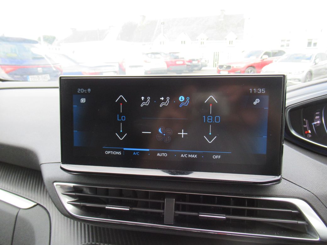 2022 Peugeot 5008