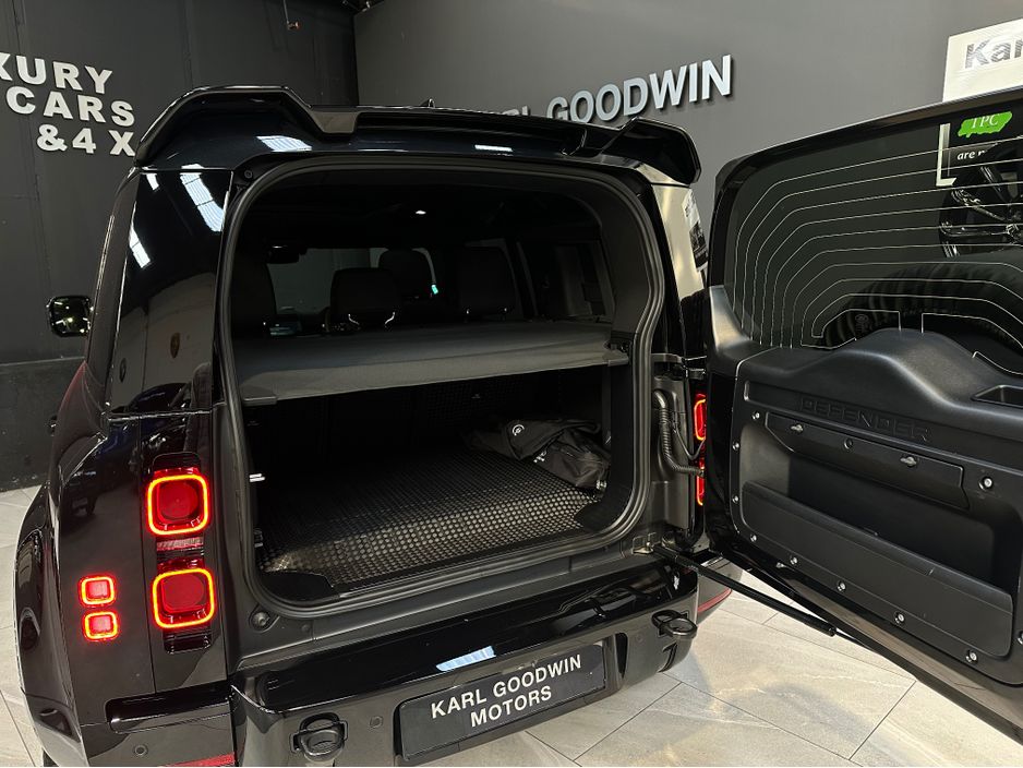 2025 Land Rover Defender