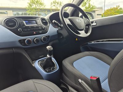 2016 Hyundai i10