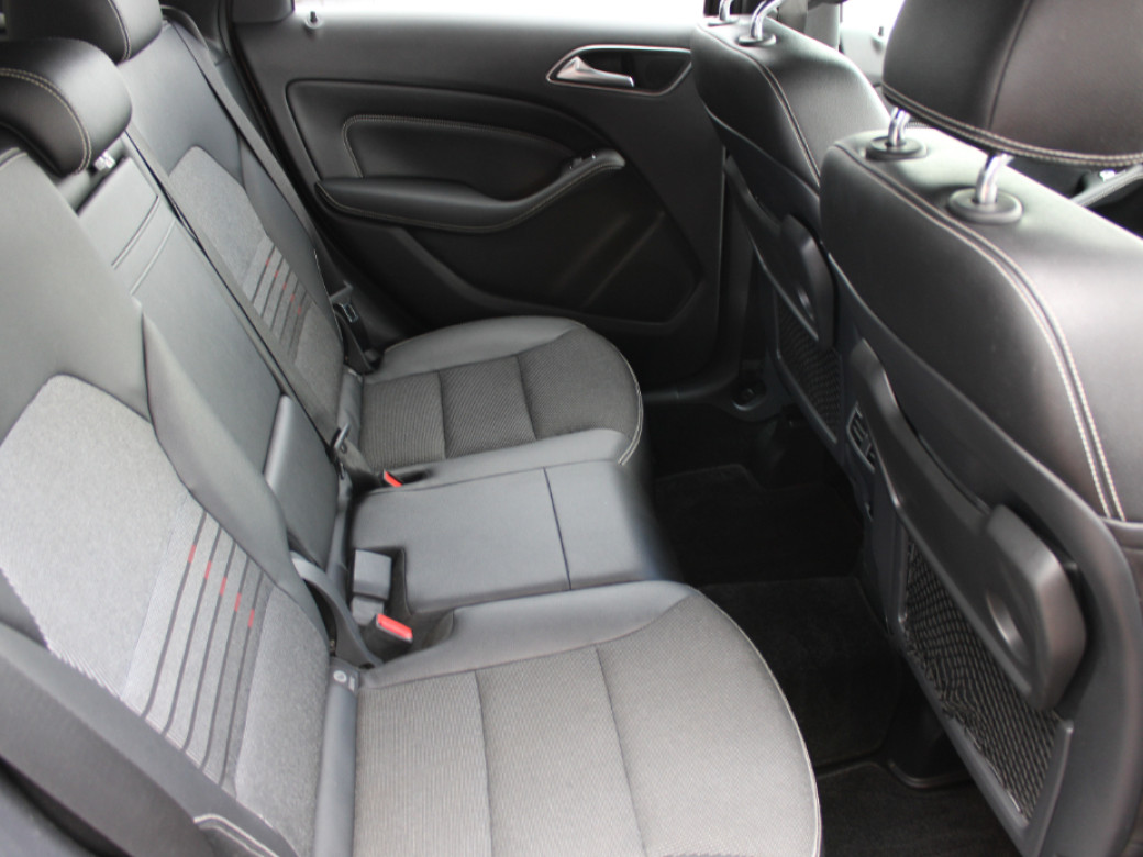 2018 Mercedes-Benz B 180
