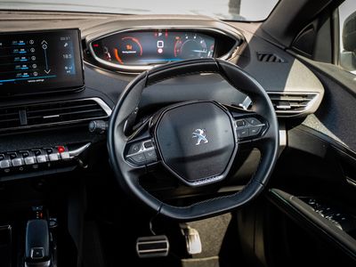 2023 Peugeot 5008