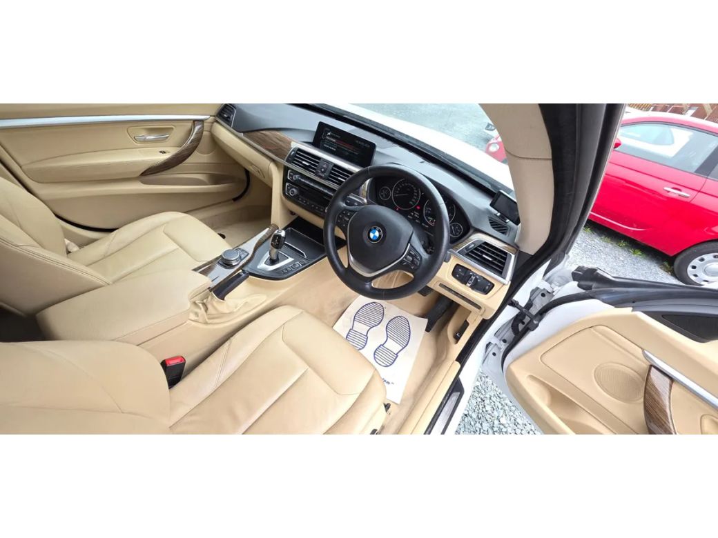 2017 BMW 320